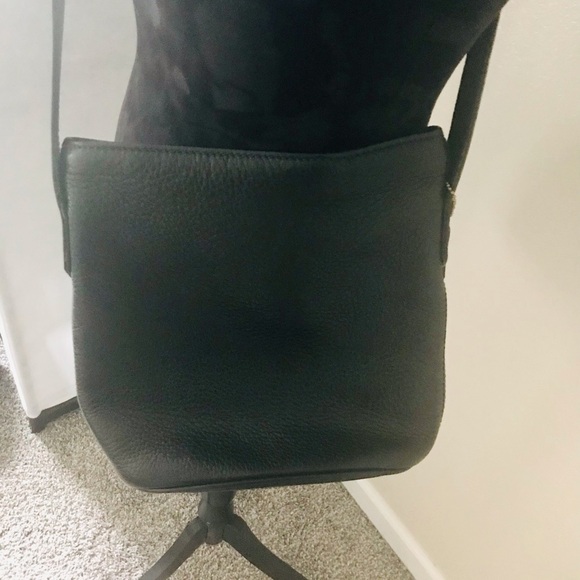 Vintage Coach Pebbled Crossbody Purse - Picture 2 of 5